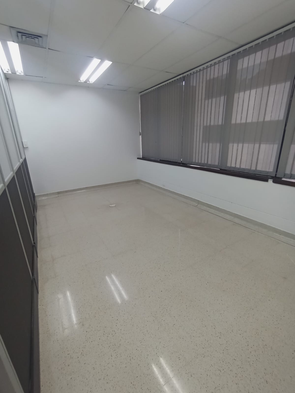 8a0c33ec-d15b-4ac3-bfa6-705cb3030d44