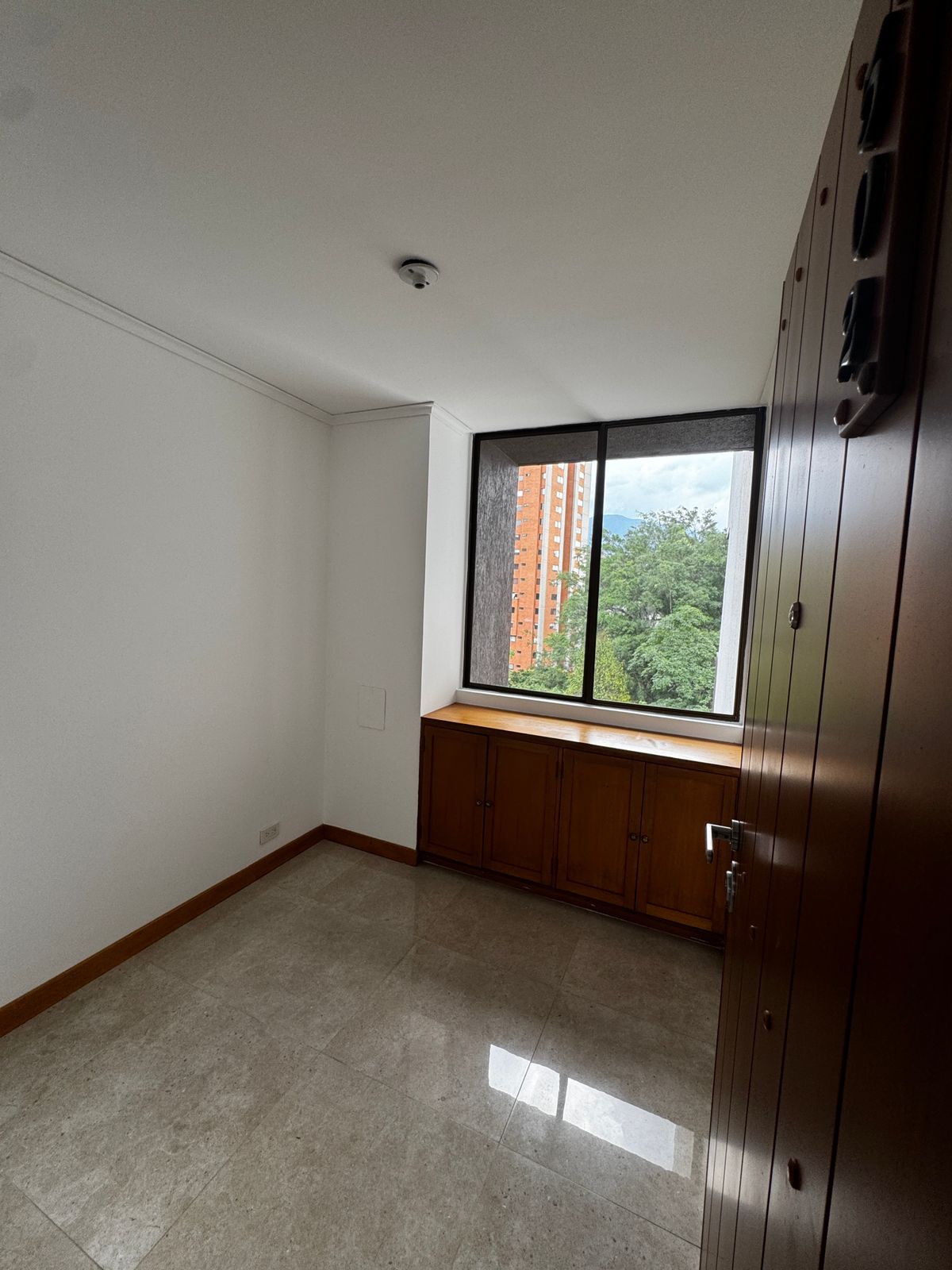 WhatsApp Image 2025-11-26 at 3.19.23 PM (1)